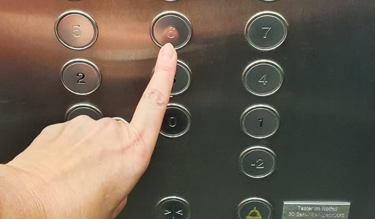 Modernisierung von Aufzügen Aufzug Modernisierung